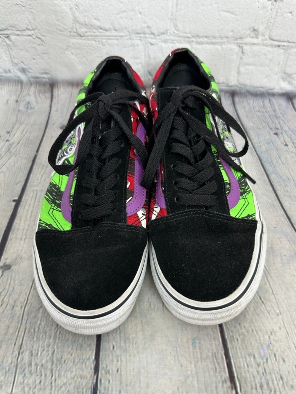 VANS Old Skool THE NIGHTMARE BEFORE CHRISTMAS Lock Shock and Barrel Womens 7.5 - Picture 2 of 7